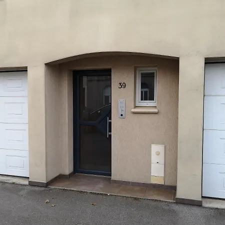 Un Instant Avec Vous *