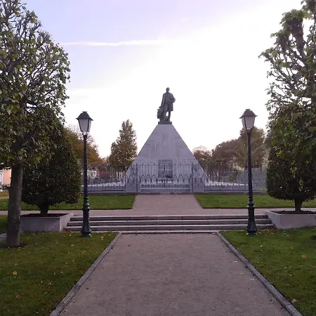 Un Instant Avec Vous Daire